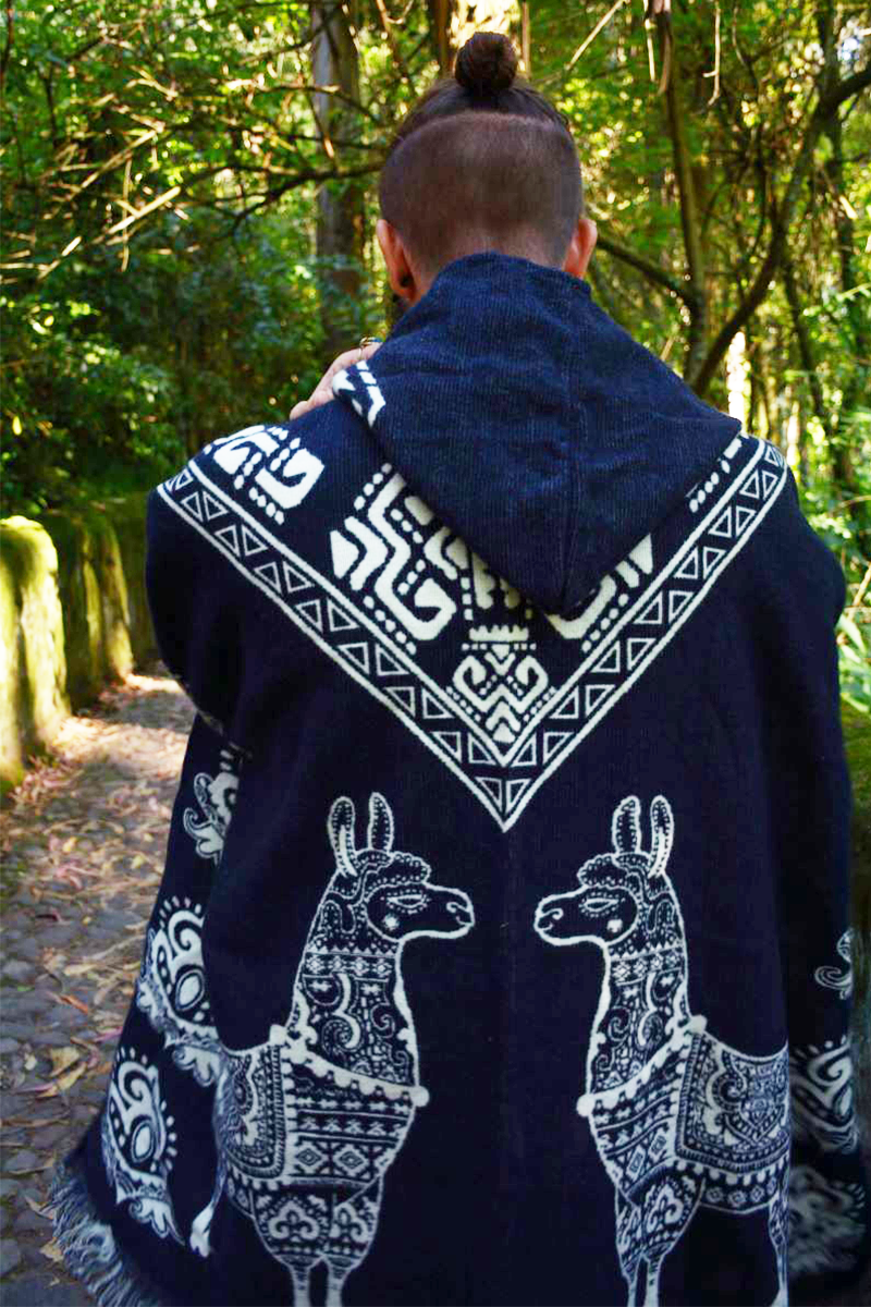 Lama Poncho